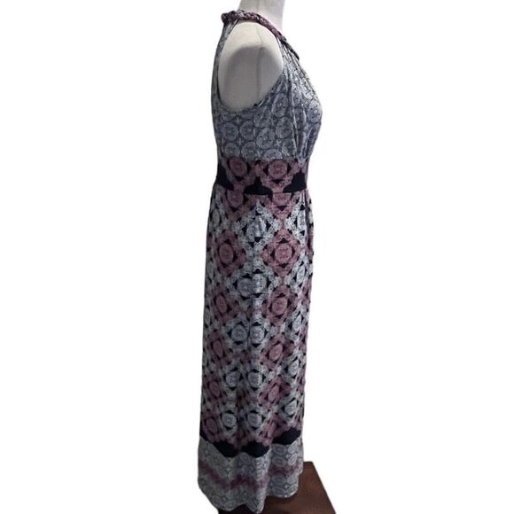 Maggy London Comet Knit Halter Stretch Sleeveless Navy Pink Maxi Dress Size 4P - Picture 2 of 6